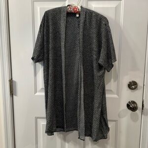 Eileen fisher black/white organic linen sweater petite small 31 length app used